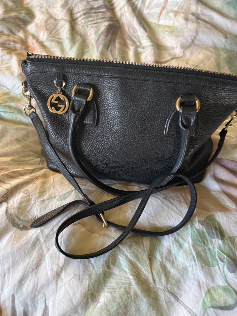 Gucci Black Pebbled Leather Shoulder Bag with Gold Hardware Charm